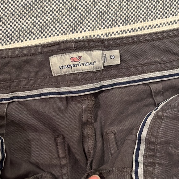 Vineyard vines canvas style pants on charcoal grey. Size 00 - Picture 3 of 4